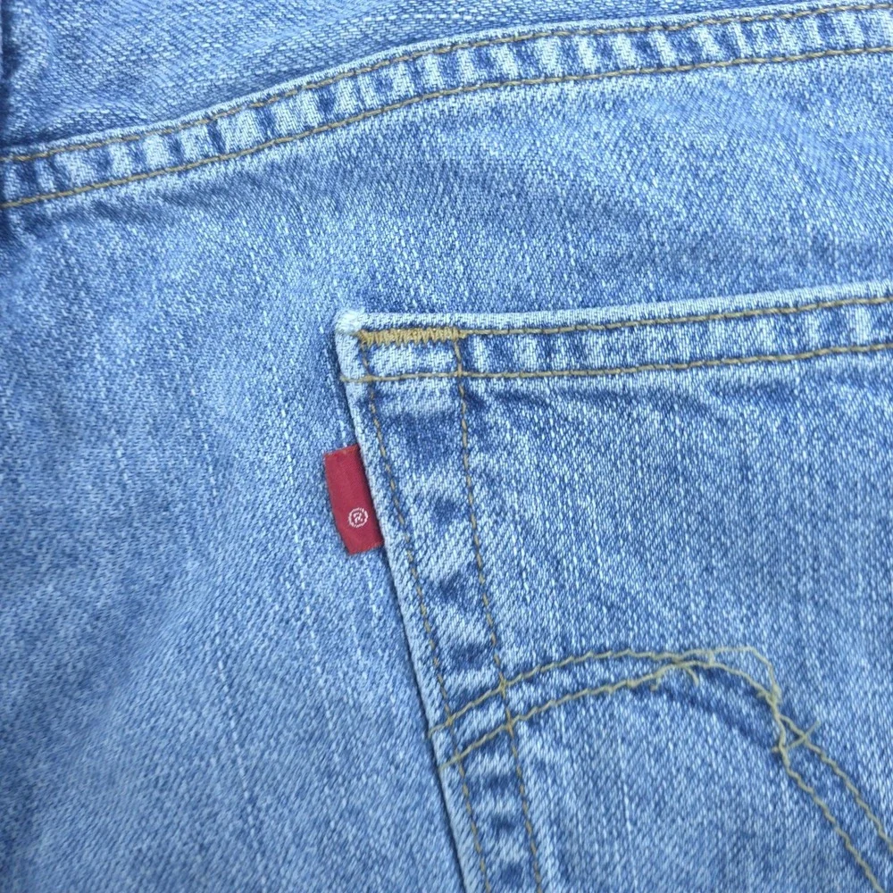 Levis 550 Denim Shorts Mens 36 Blue Relaxed Fit Bermuda Light Wash 12 Inseam